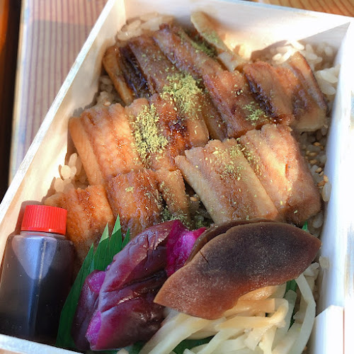 Comentarii opinii despre たけだの穴子めし まねき本店