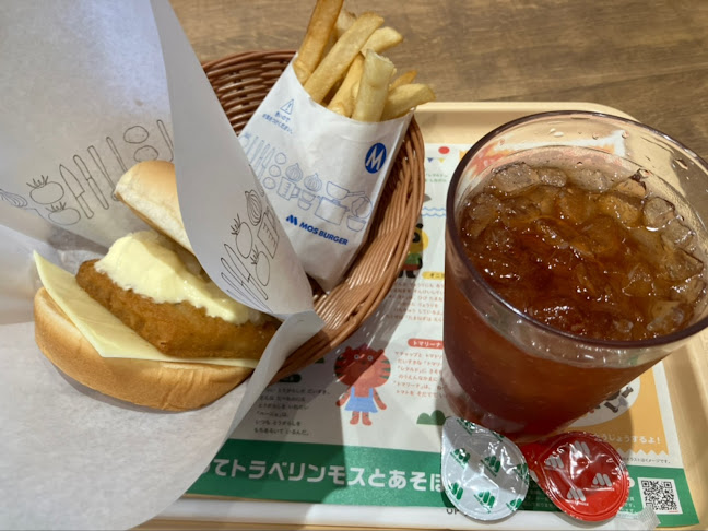 Opinii despre モスバーガー久留米上津店 în 久留米市 - 飲食業