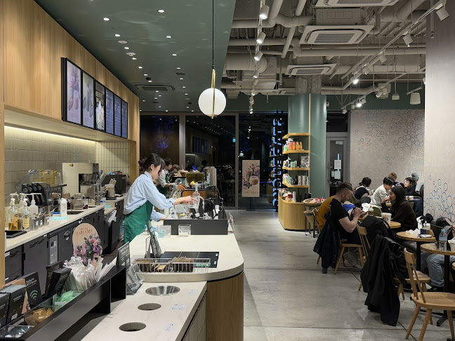 スターバックス コーヒー 中野セントラルパーク店 - 飲食業