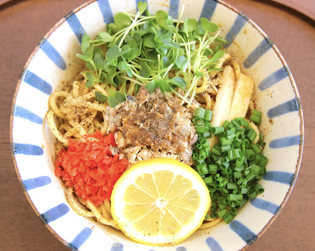 Comentarii opinii despre 沖縄 八重山そばの店 やえすば