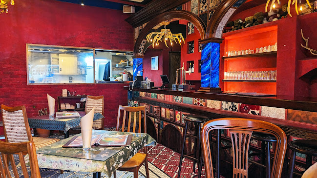 Opinii despre OVERWHELM HAMBURGER and BAR STAND în 目黒区 - 飲食業