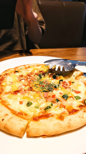 〒100-7001 東京都千代田区丸の内２丁目７−２ JPタワーKITTE1F