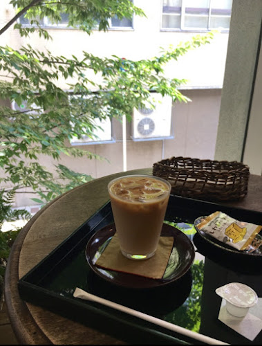 アデュマン - 飲食業