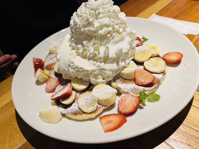 コナズ珈琲成城 - 飲食業