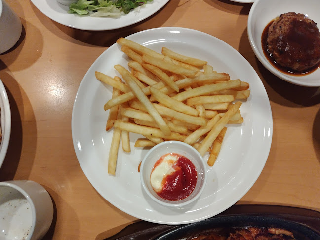 ガスト 如意店 - 飲食業