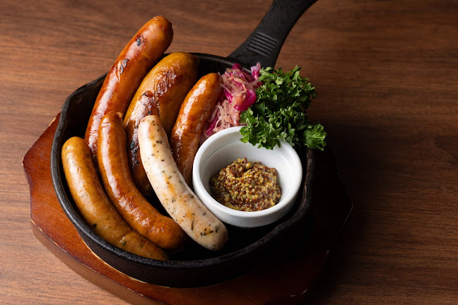 Beer & Spice KITTE丸の内店 - 飲食業