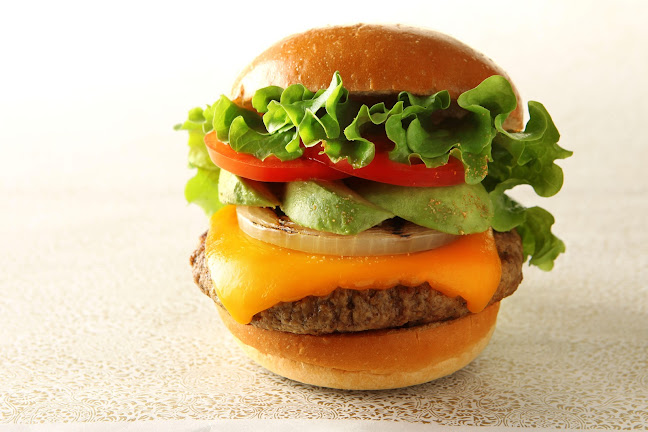 〒107-0062 東京都港区南青山５丁目１０−２１