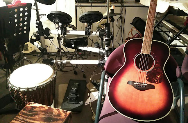 Comentarii opinii despre ホームバウンド