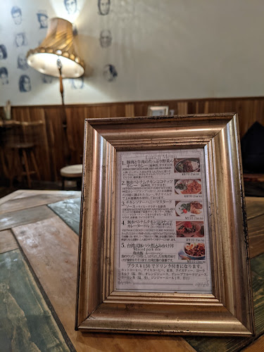 Comentarii opinii despre CURRY BAR CAFE 三月の水