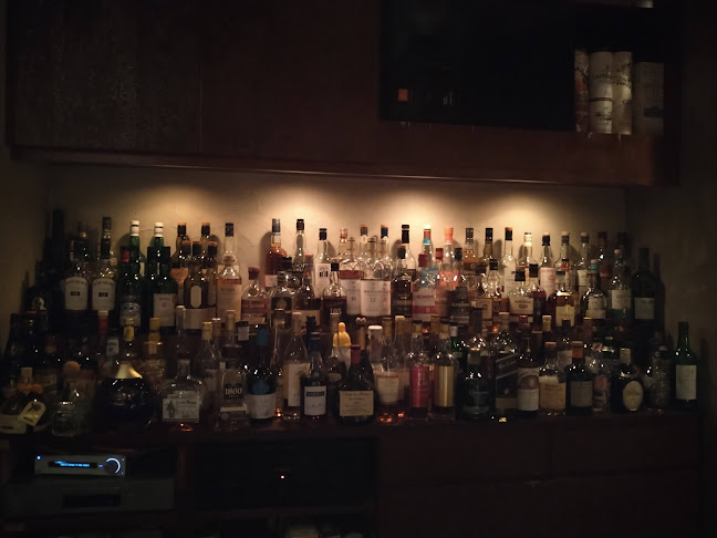 Bar Moet (バー モエ) - 長野市