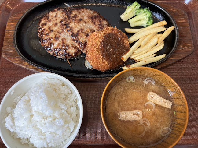 ファイヤーバーグ 北郷3条環状通り店 - 札幌市