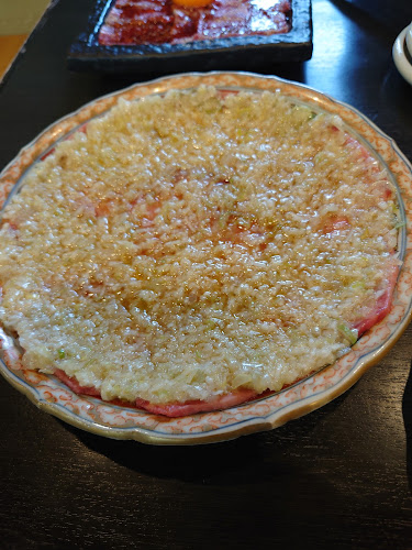 焼肉三日月 - 飲食業