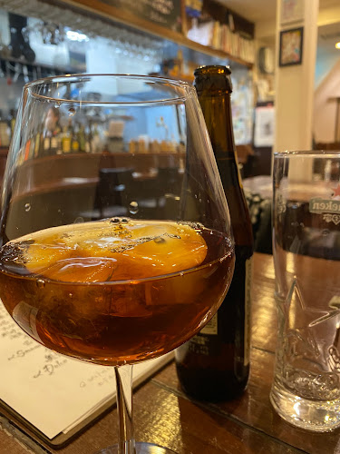 トラットリア バル ブルローネ - 飲食業