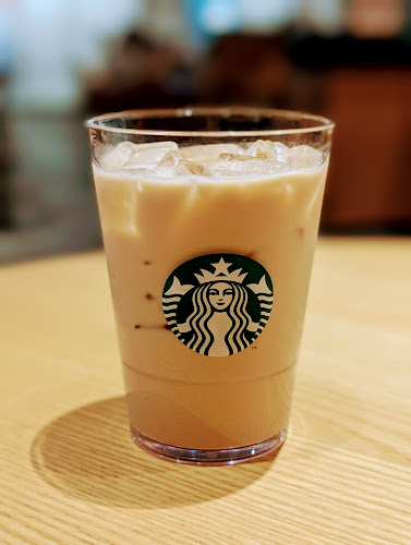 Opinii despre スターバックス コーヒー 荻窪タウンセブン店 în 杉並区 - 飲食業