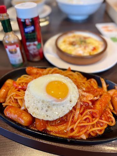 グラッチェガーデンズ 練馬土支田店 - 飲食業