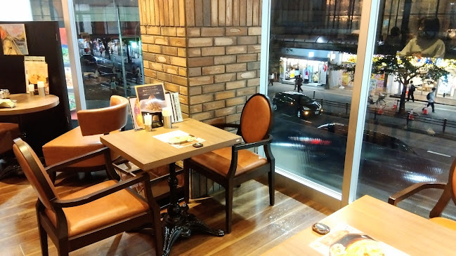 Opinii despre サロン卵と私 名古屋藤が丘店 în 名古屋市 - 飲食業