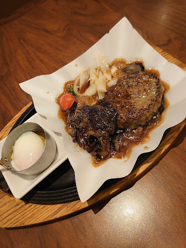 〒187-0042 東京都小平市仲町４０２