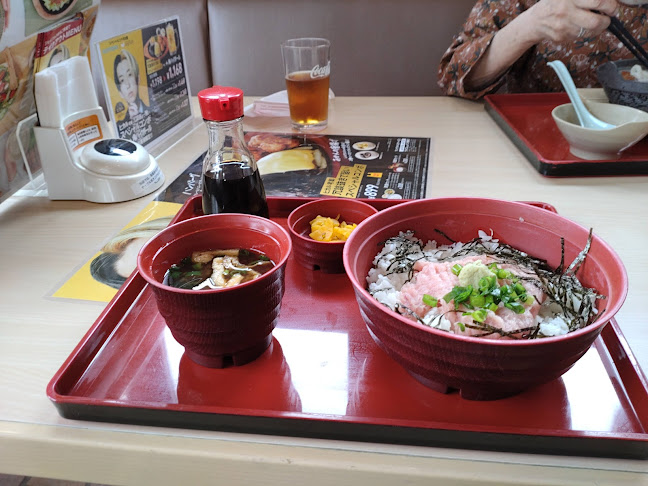 〒426-0041 静岡県藤枝市高柳２丁目９−１７