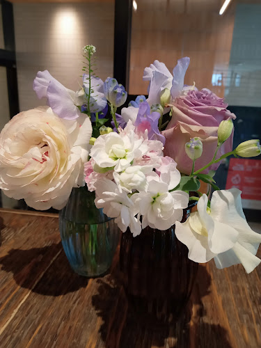 パンとエスプレッソと花束を