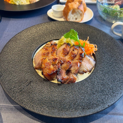 Bistro cafe eS - 飲食業
