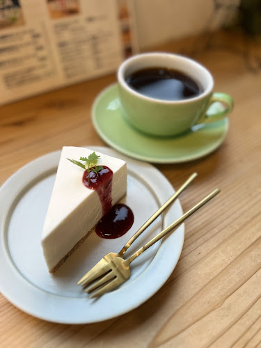 アンドバリシエ - 飲食業