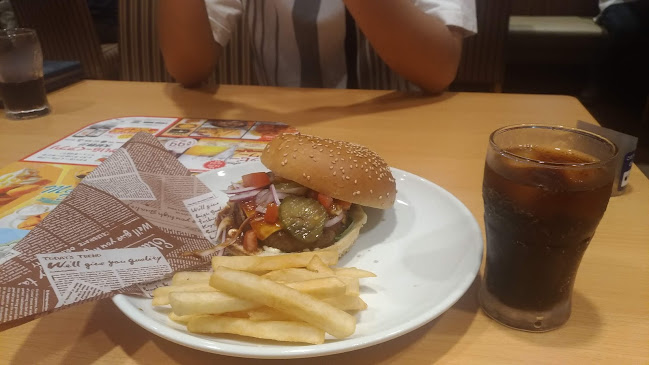 Comentarii opinii despre ガスト 松山朝生田店