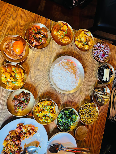 カスタマンダップ - 飲食業