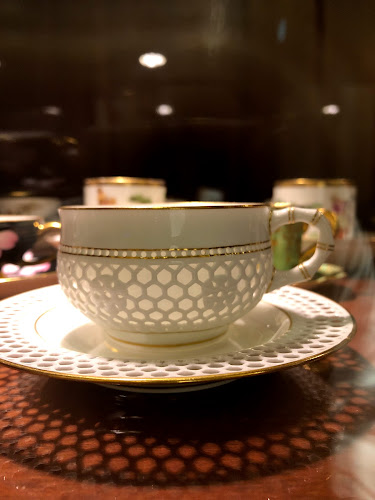 ロイヤルクリスタル カフェ銀座店 - 飲食業