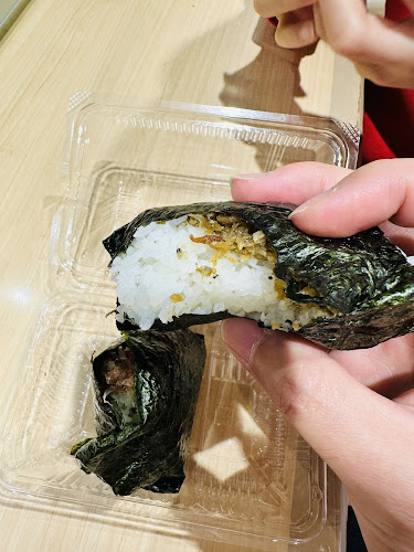 Opinii despre おにぎり専門店 FUNFUN în 阪市 - 飲食業