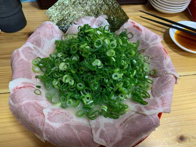 〒901-2221 沖縄県宜野湾市伊佐１丁目１０−１