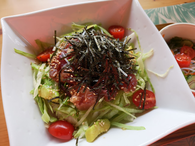 Opinii despre K-Ohana's Surf Locker & Cafe Dining în 茅ヶ崎市 - 飲食業