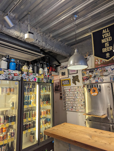 Vana Vasa BEER + GALLERY - 鎌倉市