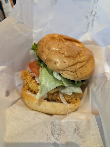 Comentarii opinii despre bb.q オリーブチキンカフェ 千里中央店