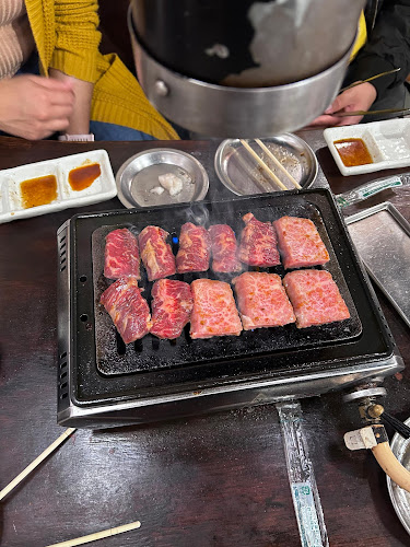 大衆焼肉ホルモン万吉 千鳥橋店 - 飲食業