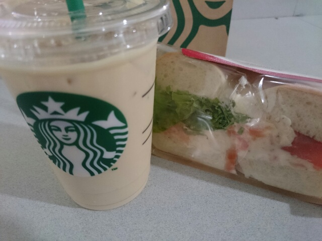 スターバックス コーヒー ＪＲ東海 東京駅新幹線南ラチ内店 - 中央区