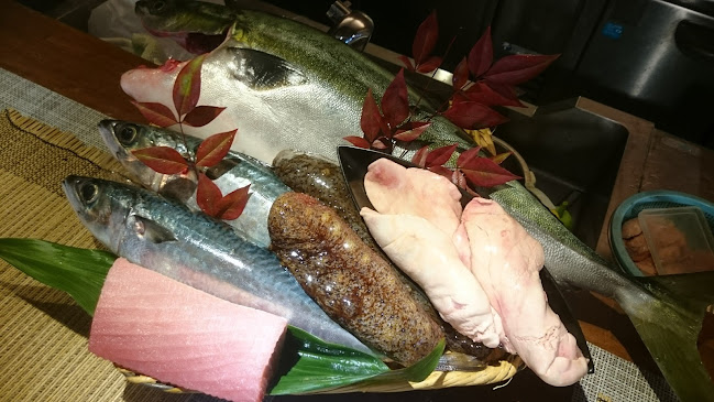 Opinii despre 寿司ダイニング 阿閦亭 în 高知市 - 飲食業