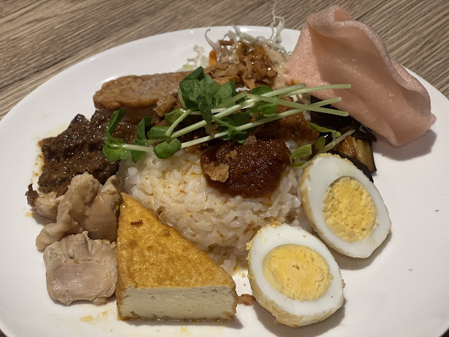 〒577-0022 大阪府東大阪市荒本新町３−２６ ツインコラムビル 102