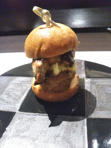 Comentarii opinii despre 鉄板フレンチ Pivote（ピヴォーテ）