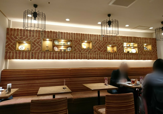 エスタシオンカフェ 三ノ宮 - 飲食業