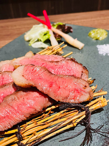 溶岩焼きグリルと世界のワイン肉助 上大岡店 - 飲食業