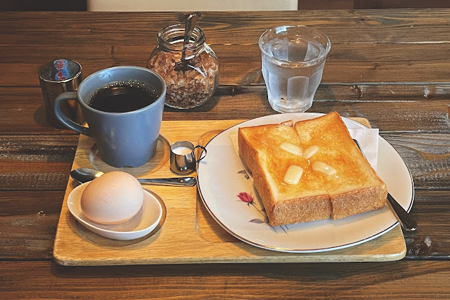 Opinii despre パーラー ホープ洋装店 în 神戸市 - 飲食業