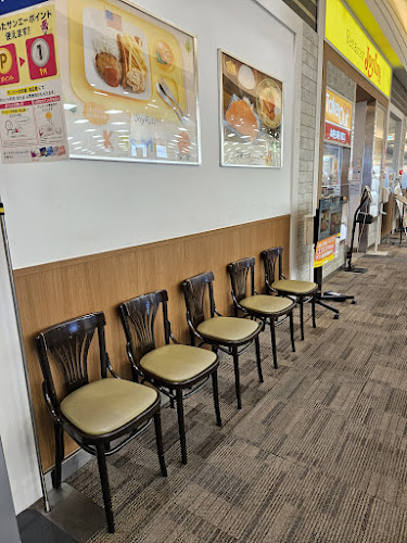 ジョイフル宜野湾ｺﾝﾍﾞﾝｼｮﾝｼﾃｨ店 - 飲食業