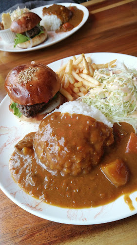 George's Bar ジョージズバー - 飲食業