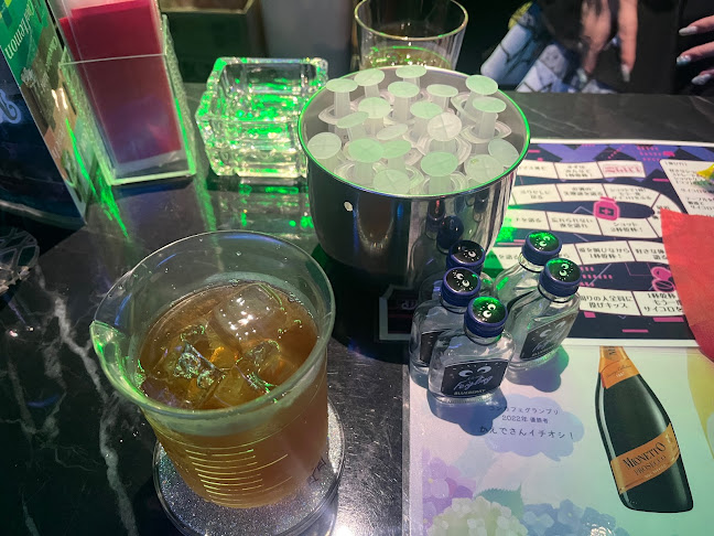 コンカフェ あるこほりっく 秋葉原院 - 飲食業