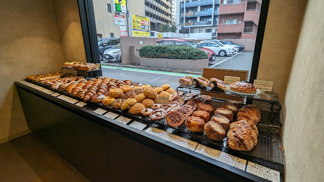 〒810-0042 福岡県福岡市中央区赤坂２丁目２−７