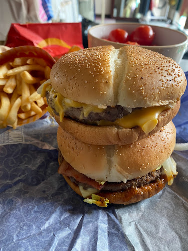 マクドナルド ５５号沖浜店 - 飲食業