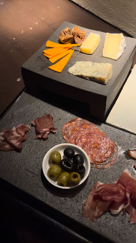 〒810-0012 福岡県福岡市中央区白金１丁目１０ １５KADONOビル 2階