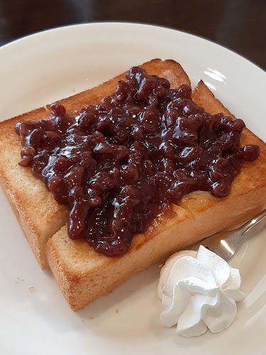 〒466-0821 愛知県名古屋市昭和区前山町２丁目２５−１ ＣａＦｅＭＩＵＲＡ