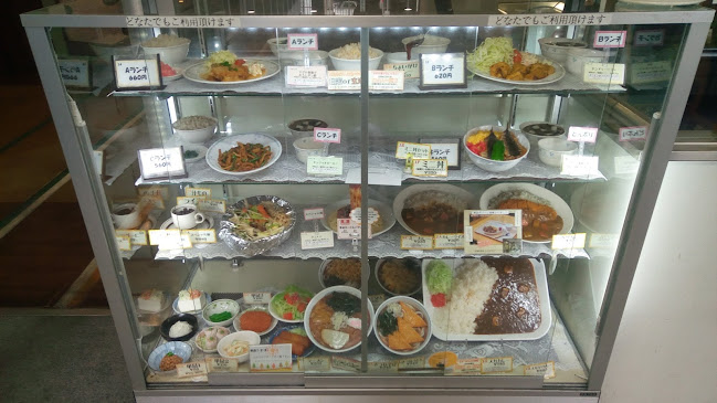 Comentarii opinii despre 目黒区役所 レストラン