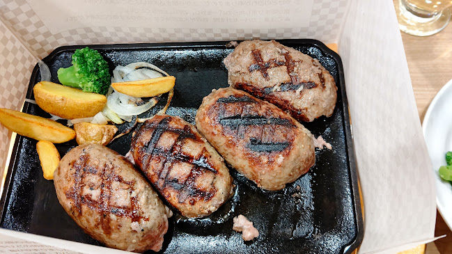 ヴィクトリアステーション 厚別店 - 飲食業